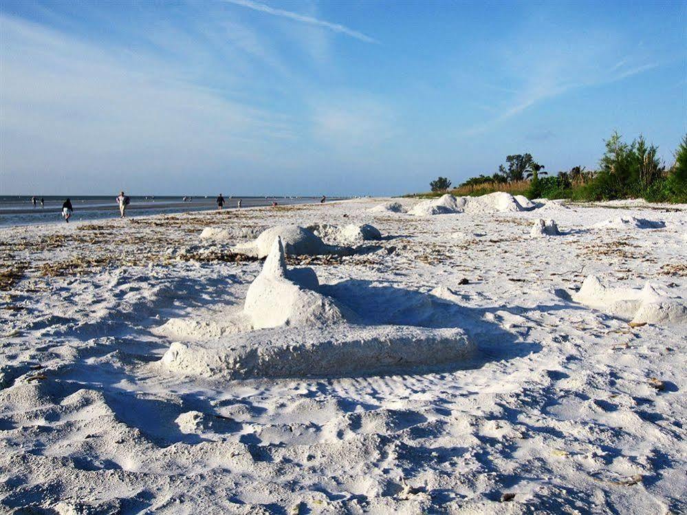 Sandalfoot Beachfront Condominium Sanibel Exteriér fotografie
